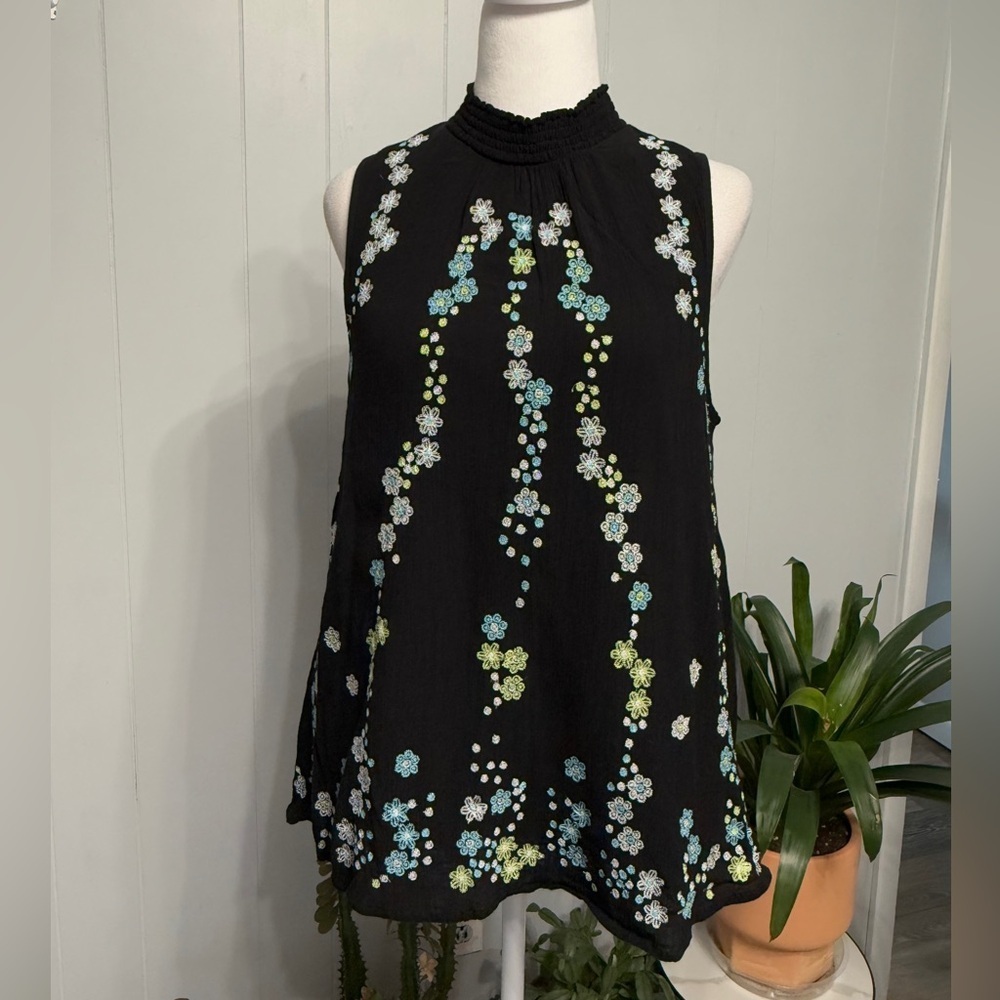 #15)  Kaari Blue Black Sleeveless Floral Embroidered Mock Neck Top with Lining